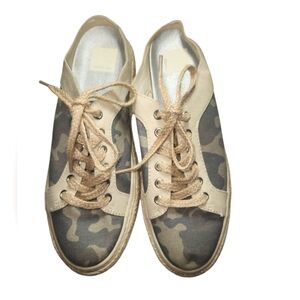 Dolce Vita Camo Slip On‎ Mules Clogs Sneakers Weave Trim ESPADRILLE Size 8.5